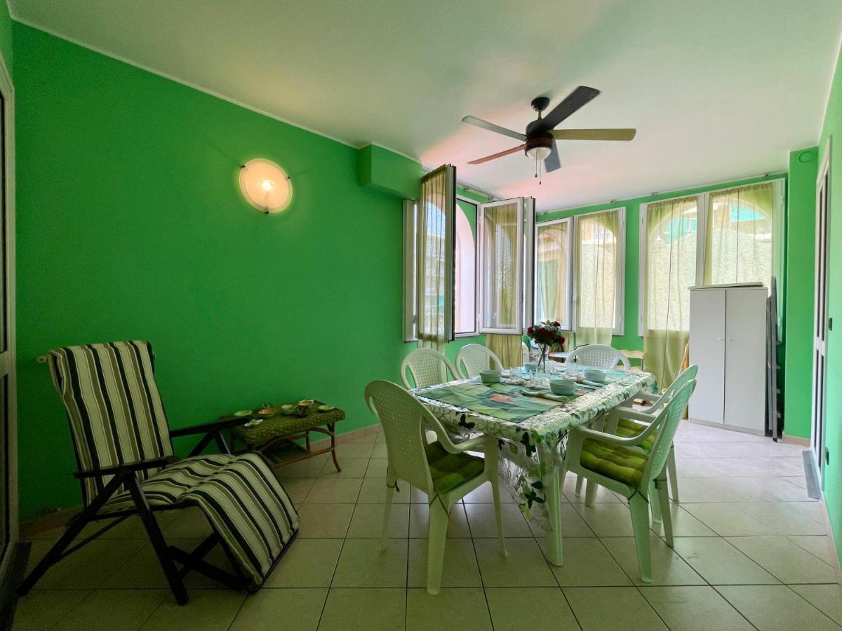 Ferienwohnung 20 Metri Dal Mare Il Fascino Del Centro Storico. Loano Exterior foto